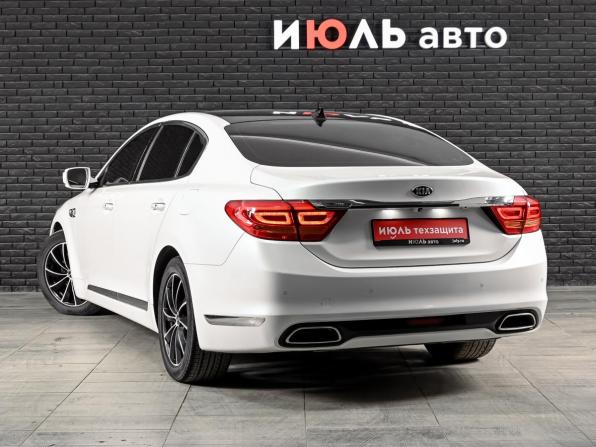 Kia Quoris I с пробегом 2013 года, цена 1 695 000 рублей, 149877 км, седан, Автокод Объявления