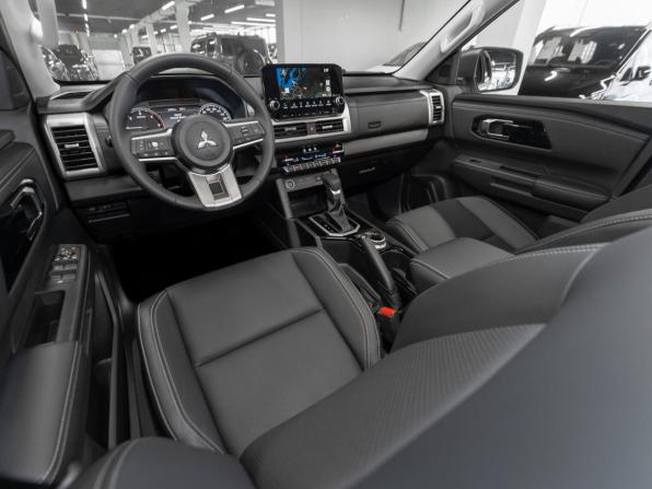 Mitsubishi L200 VI с пробегом 2025 года, цена 5 500 000 рублей, 50 км, пикап, Автокод Объявления