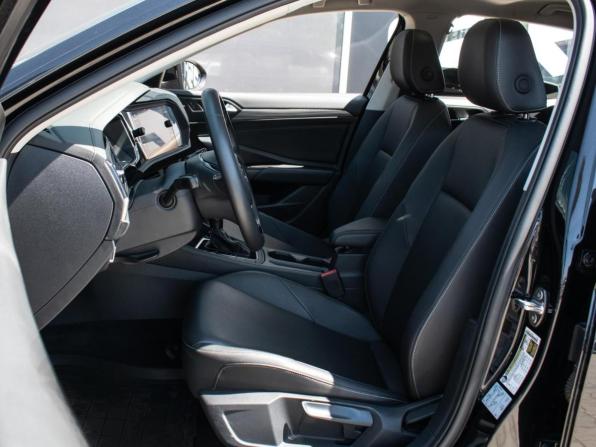 Volkswagen Jetta VII с пробегом 2021 года, цена 2 080 000 рублей, 105399 км, седан, Автокод Объявления