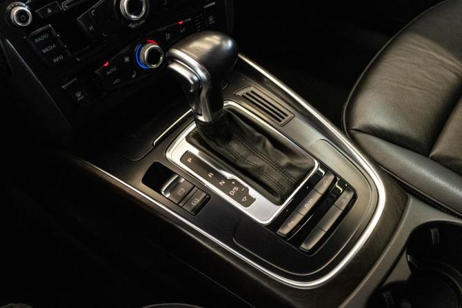 Audi Q5 I (8R) Рестайлинг с пробегом 2015 года, цена 2 089 000 рублей, 187759 км, внедорожник, Автокод Объявления