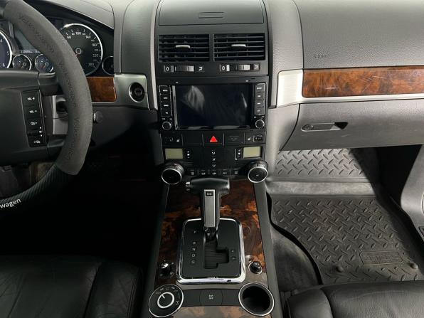 Volkswagen Touareg I Рестайлинг с пробегом 2008 года, цена 999 000 рублей, 232000 км, внедорожник, Автокод Объявления