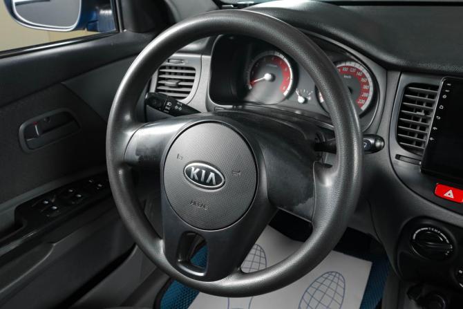 Kia Rio II Рестайлинг с пробегом 2010 года, цена 679 000 рублей, 180000 км, седан, Автокод Объявления