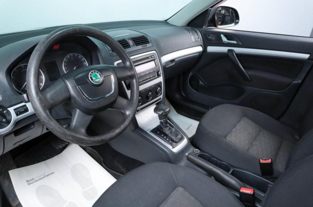 Skoda Octavia II (A5) Рестайлинг Челябинск  - изображение 8