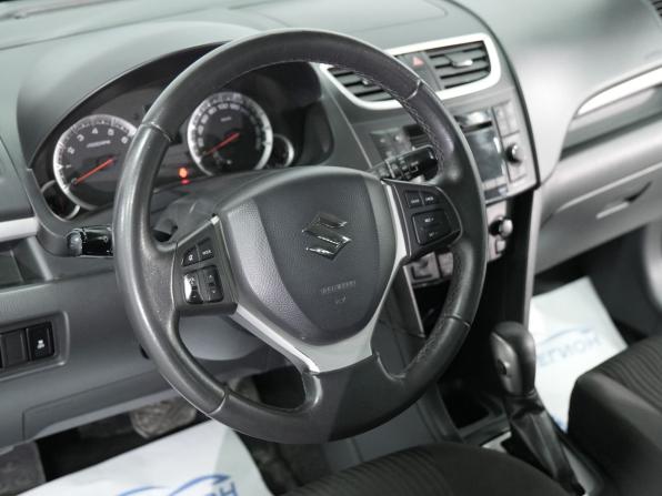 Suzuki Swift IV с пробегом 2011 года, цена 870 000 рублей, 79241 км, хэтчбек, Автокод Объявления