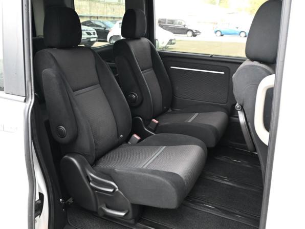 Honda Stepwgn V с пробегом 2015 года, цена 1 989 000 рублей, 104698 км, минивэн, Автокод Объявления
