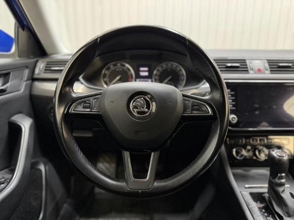 Skoda Superb III с пробегом 2018 года, цена 1 788 000 рублей, 204559 км, лифтбек, Автокод Объявления