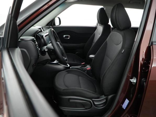Kia Soul II Рестайлинг с пробегом 2017 года, цена 1 757 444 рубля, 69359 км, хэтчбек, Автокод Объявления