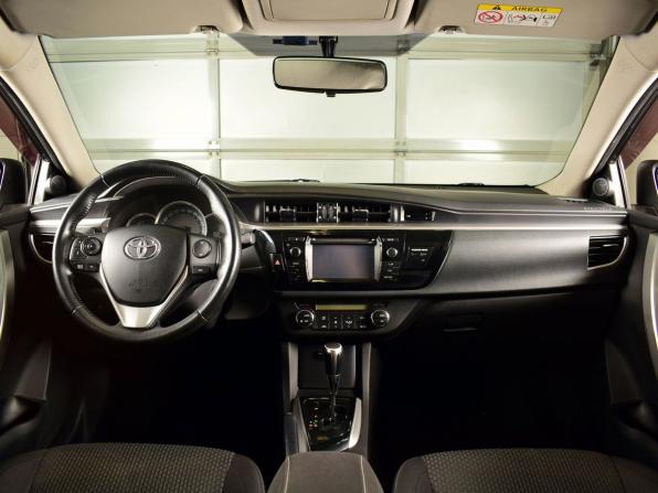 Toyota Corolla XI (E160 E170 E180) с пробегом 2013 года, цена 1 049 999 рублей, 282705 км, седан, Автокод Объявления