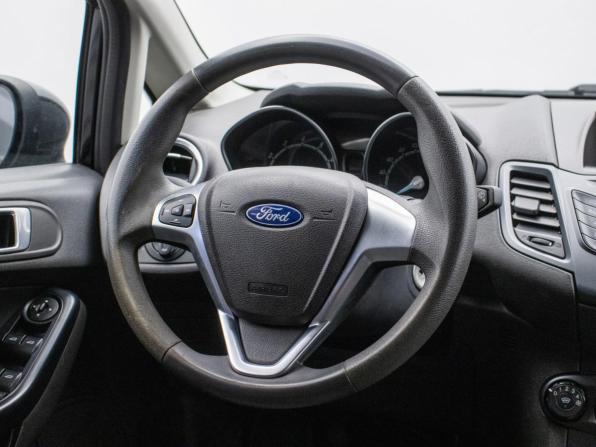 Ford Fiesta Mk6 Рестайлинг с пробегом 2015 года, цена 737 000 рублей, 161209 км, седан, Автокод Объявления