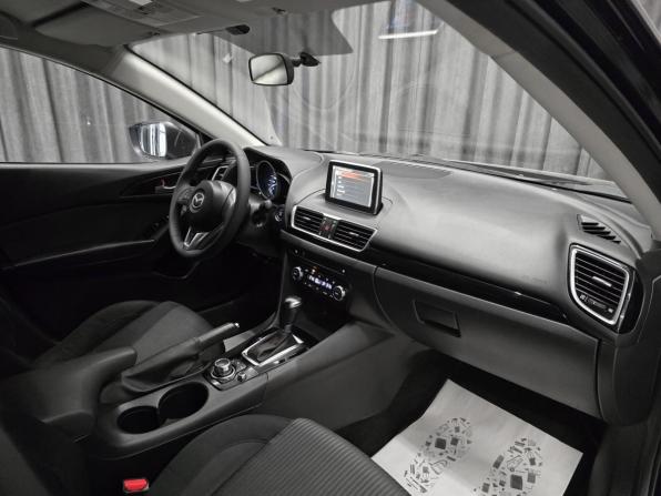 Mazda 3 III (BM) с пробегом 2015 года, цена 1 350 000 рублей, 149000 км, седан, Автокод Объявления