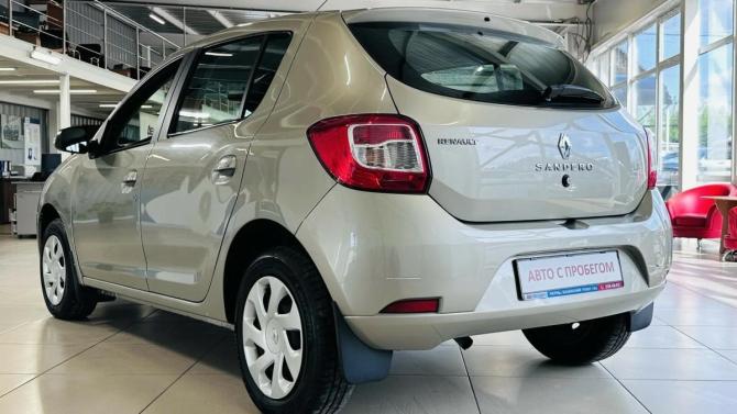 Renault Sandero II с пробегом 2018 года, цена 974 000 рублей, 72000 км, хэтчбек, Автокод Объявления