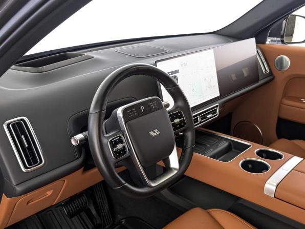 Li Auto (Lixiang) L7 I с пробегом 2025 года, цена 6 400 000 рублей, 30567 км, внедорожник, Автокод Объявления