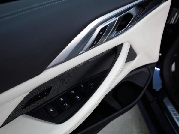 BMW 4 серии G22 G23 G26 с пробегом 2023 года, цена 8 999 000 рублей, 31700 км, кабриолет, Автокод Объявления