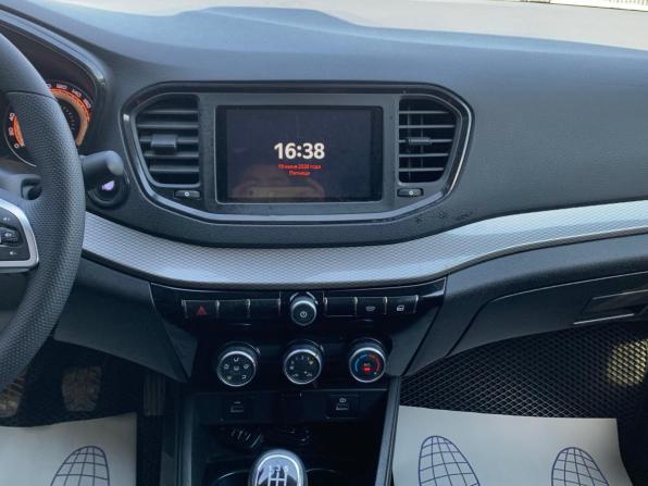 Lada (ВАЗ) Vesta I Рестайлинг (NG) с пробегом 2023 года, цена 1 340 000 рублей, 33400 км, седан, Автокод Объявления