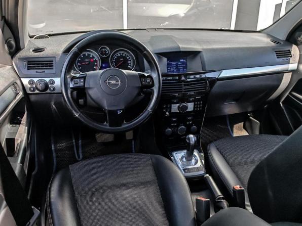 Opel Astra H Рестайлинг с пробегом 2008 года, цена 550 000 рублей, 244557 км, седан, Автокод Объявления