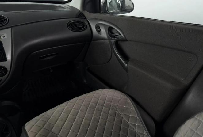 Ford Focus I Рестайлинг с пробегом 2002 года, цена 250 000 рублей, 276168 км, седан, Автокод Объявления
