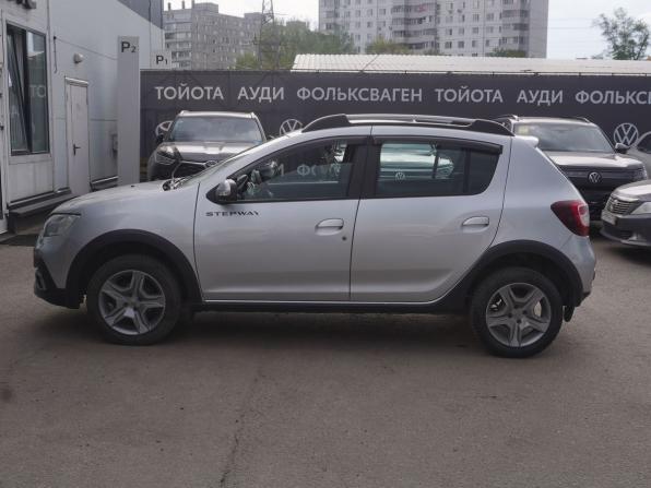 Renault Sandero II Рестайлинг с пробегом 2021 года, цена 1 271 000 рублей, 120695 км, хэтчбек, Автокод Объявления
