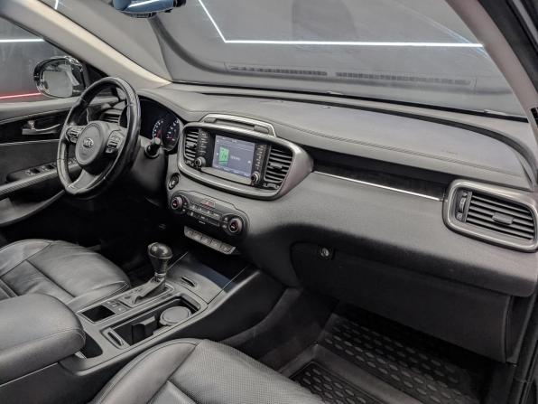 Kia Sorento III Prime Рестайлинг с пробегом 2017 года, цена 2 460 000 рублей, 161484 км, внедорожник, Автокод Объявления