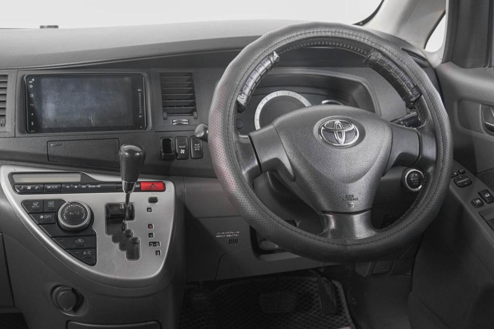 Toyota ISis I Рестайлинг Кемерово  - изображение 15