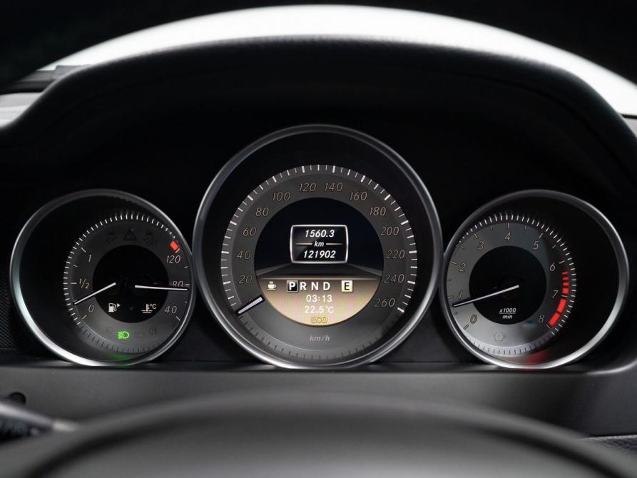 Mercedes-Benz C-Класс III (W204) Рестайлинг Чита  - изображение 10