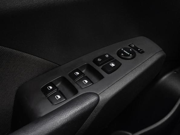 Hyundai Solaris II Рестайлинг с пробегом 2021 года, цена 1 655 000 рублей, 67978 км, седан, Автокод Объявления