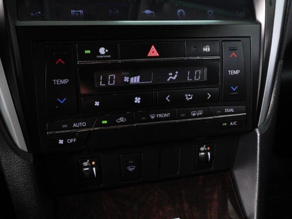 Toyota Camry VII (XV50) Рестайлинг 2 с пробегом 2017 года, цена 2 150 000 рублей, 353587 км, седан, Автокод Объявления