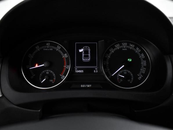 Skoda Rapid I Рестайлинг с пробегом 2017 года, цена 1 130 000 рублей, 104000 км, лифтбек, Автокод Объявления
