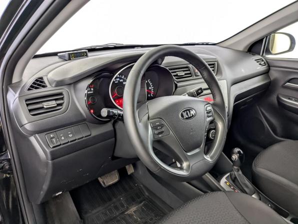 Kia Rio III Рестайлинг с пробегом 2017 года, цена 1 140 000 рублей, 151386 км, седан, Автокод Объявления