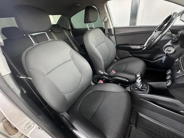 Kia Rio III Рестайлинг с пробегом 2016 года, цена 1 163 000 рублей, 108191 км, седан, Автокод Объявления