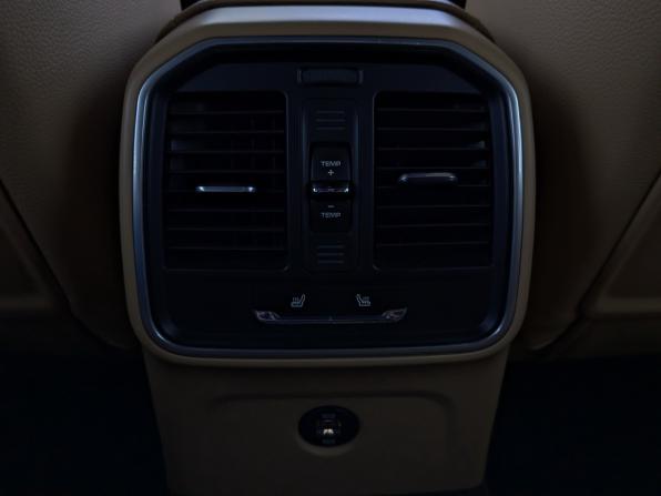 Porsche Macan I с пробегом 2017 года, цена 2 825 000 рублей, 132898 км, внедорожник, Автокод Объявления