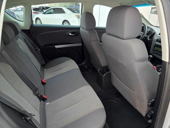 SEAT Leon II Рестайлинг с пробегом 2011 года, цена 899 000 рублей, 85400 км, хэтчбек, Автокод Объявления