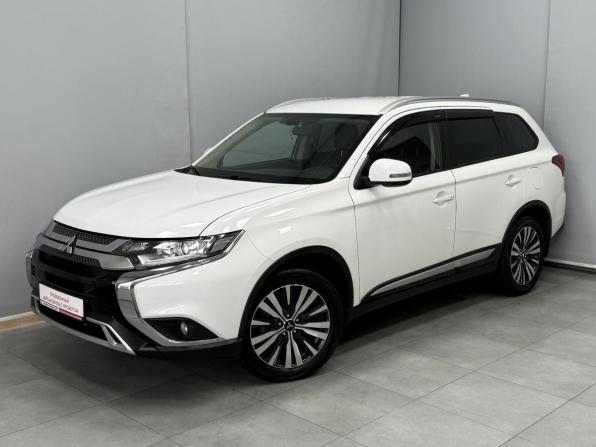 Mitsubishi Outlander III Рестайлинг 3 с пробегом 2020 года, цена 2 535 000 рублей, 103624 км, внедорожник, Автокод Объявления
