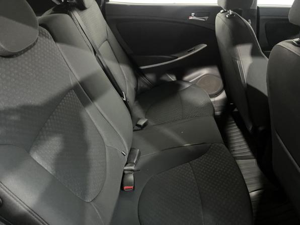 Hyundai Solaris I с пробегом 2012 года, цена 695 000 рублей, 176765 км, хэтчбек, Автокод Объявления