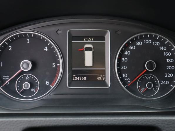 Volkswagen Multivan T5 Рестайлинг с пробегом 2013 года, цена 2 019 000 рублей, 204958 км, минивэн, Автокод Объявления