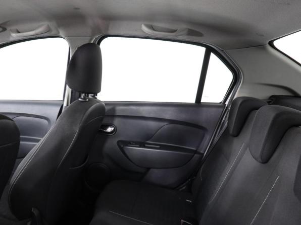 Renault Logan II Рестайлинг с пробегом 2019 года, цена 1 085 000 рублей, 95981 км, седан, Автокод Объявления