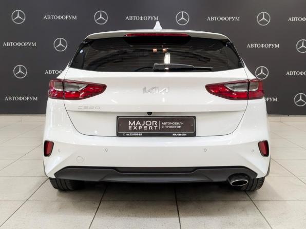 Kia Ceed III Рестайлинг с пробегом 2022 года, цена 2 250 000 рублей, 71500 км, хэтчбек, Автокод Объявления