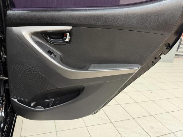 Hyundai Elantra V (MD) Рестайлинг с пробегом 2013 года, цена 1 020 000 рублей, 219722 км, седан, Автокод Объявления