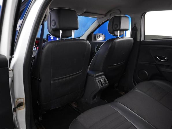 Renault Fluence I Рестайлинг с пробегом 2013 года, цена 753 041 рубль, 258986 км, седан, Автокод Объявления