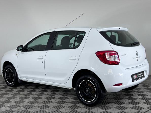 Renault Sandero II Рестайлинг с пробегом 2018 года, цена 1 021 000 рублей, 48434 км, хэтчбек, Автокод Объявления