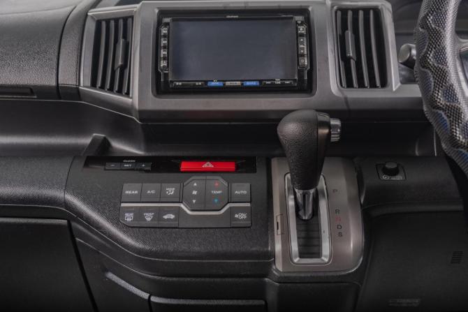 Honda Stepwgn IV с пробегом 2011 года, цена 1 459 000 рублей, 303000 км, минивэн, Автокод Объявления