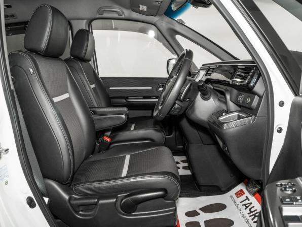 Honda Stepwgn V с пробегом 2017 года, цена 2 100 000 рублей, 59348 км, минивэн, Автокод Объявления