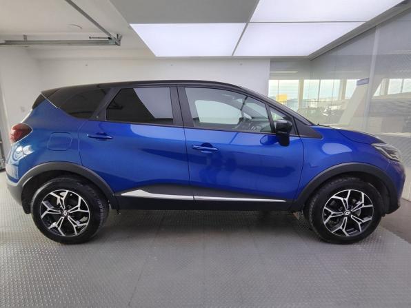 Renault Kaptur I Рестайлинг с пробегом 2021 года, цена 2 250 000 рублей, 18995 км, внедорожник, Автокод Объявления