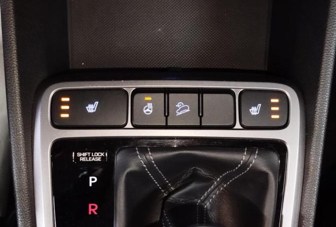Hyundai Creta I Рестайлинг с пробегом 2021 года, цена 2 220 000 рублей, 72224 км, внедорожник, Автокод Объявления