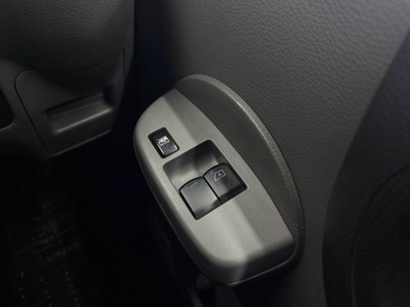 Nissan NV200 с пробегом 2018 года, цена 1 679 000 рублей, 115044 км, минивэн, Автокод Объявления