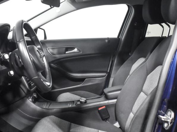 Mercedes-Benz GLA I (X156) Рестайлинг с пробегом 2017 года, цена 1 650 000 рублей, 139124 км, внедорожник, Автокод Объявления