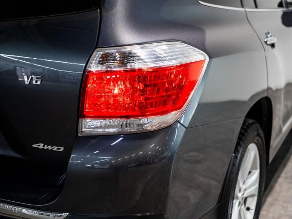 Toyota Highlander II (XU40) Рестайлинг с пробегом 2011 года, цена 2 045 000 рублей, 145400 км, внедорожник, Автокод Объявления