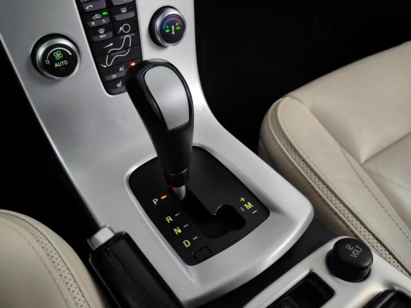 Volvo C70 II Рестайлинг с пробегом 2012 года, цена 1 999 000 рублей, 194250 км, кабриолет, Автокод Объявления