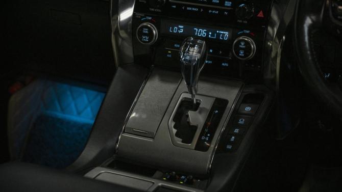 Toyota Alphard III Рестайлинг с пробегом 2018 года, цена 5 199 000 рублей, 208782 км, минивэн, Автокод Объявления