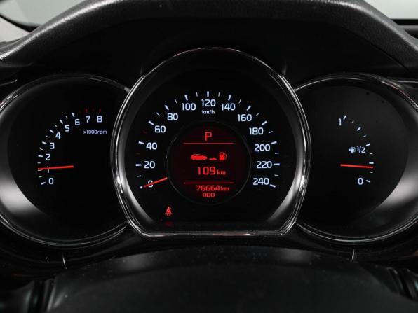 Kia Ceed II Рестайлинг с пробегом 2015 года, цена 1 399 000 рублей, 76664 км, хэтчбек, Автокод Объявления
