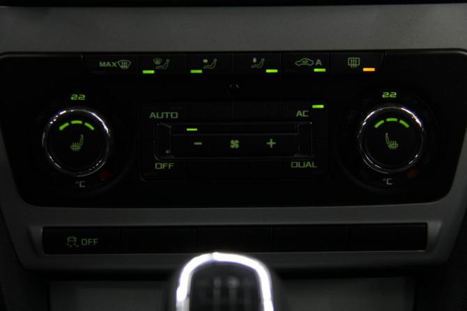 Skoda Octavia II (A5) Рестайлинг с пробегом 2011 года, цена 949 000 рублей, 188690 км, универсал, Автокод Объявления
